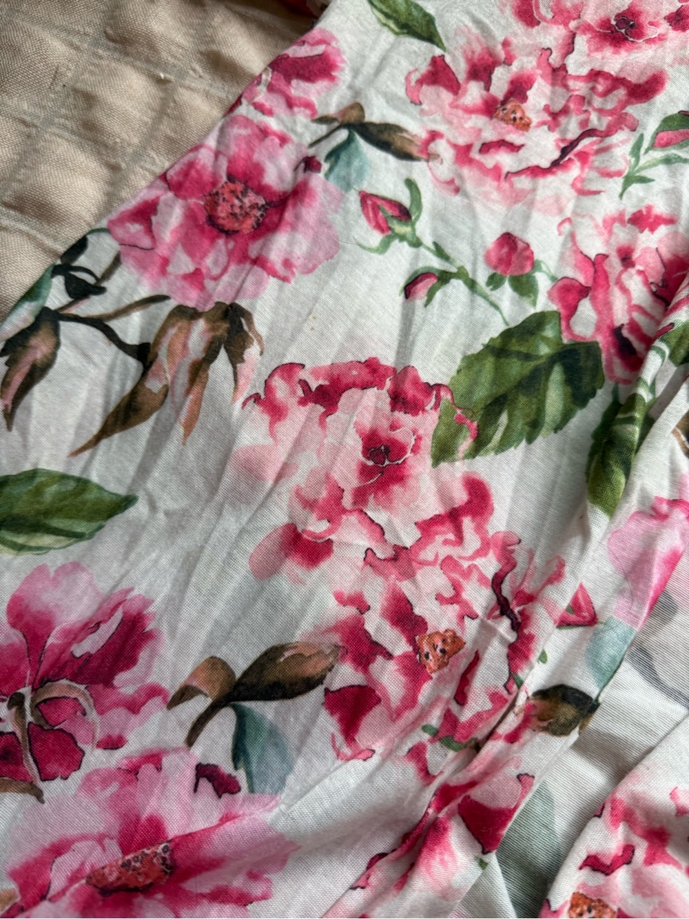 Show Me Your MuMu White Floral Kimono Robe with Pink Flowers - Picture 4 of 4